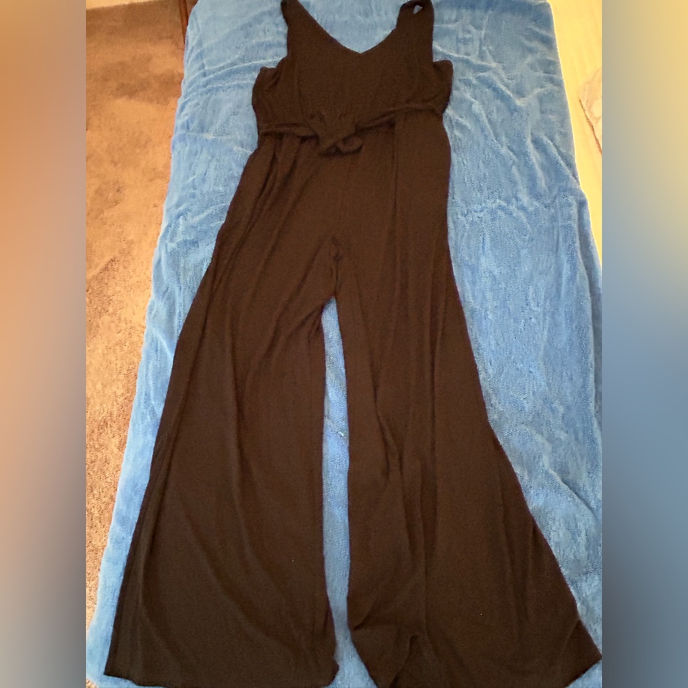 NWOT JJill Ladies XL Black Jumpsuit SO COMFY and CUTE Poly Knit fabric EASY CARE